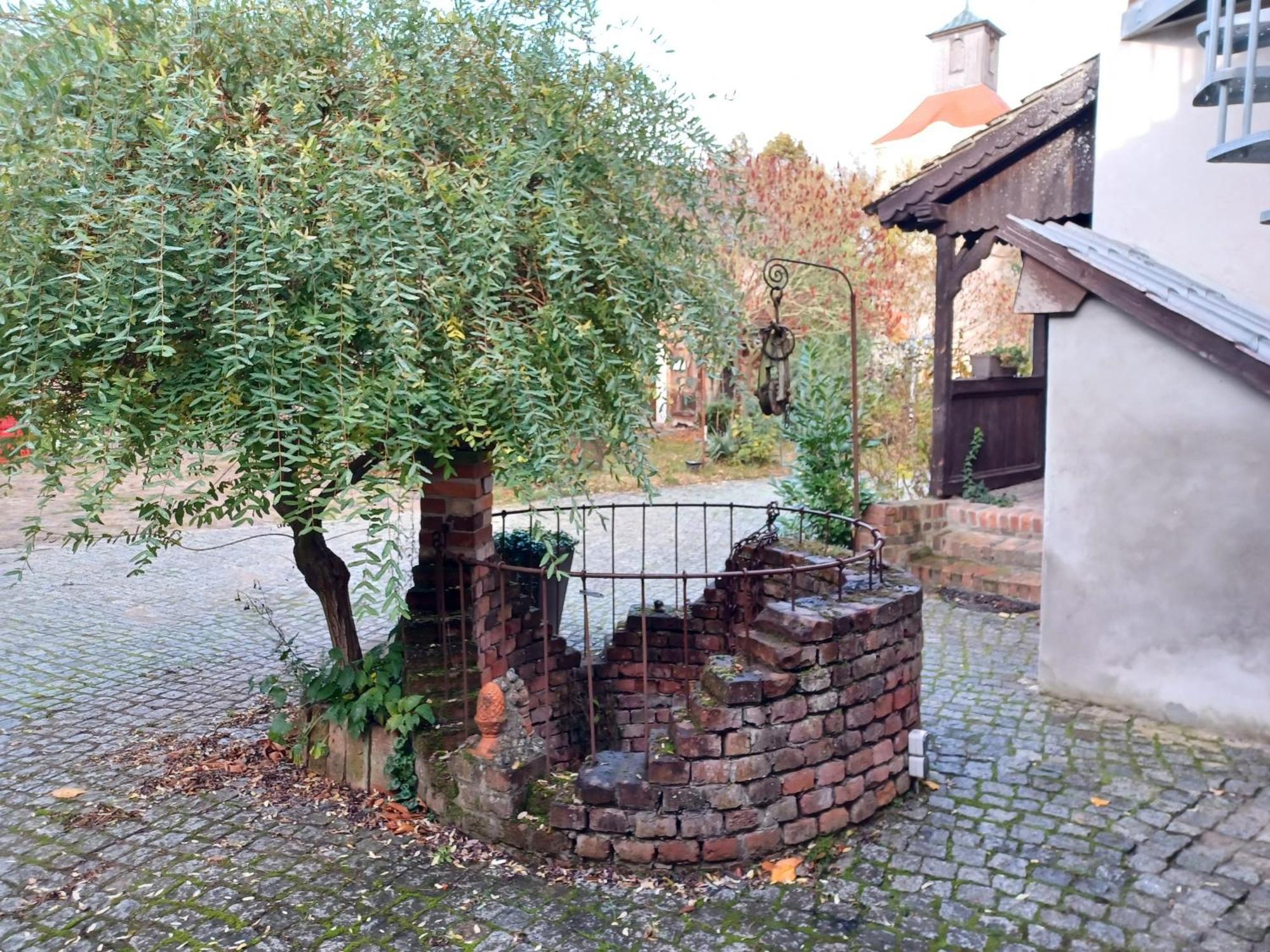 Ehemalige Bibliothek Apartment Fuer 2 Mit Kueche Kamin Netflix Parken Und Hofladen Steinhofel Exteriör bild